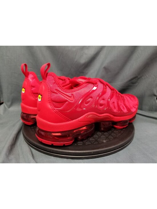 Nike Air VaporMax Plus Sneakers Triple Red CW6973 600 Mens Size 8.5 NEW NO BOX! main image 6